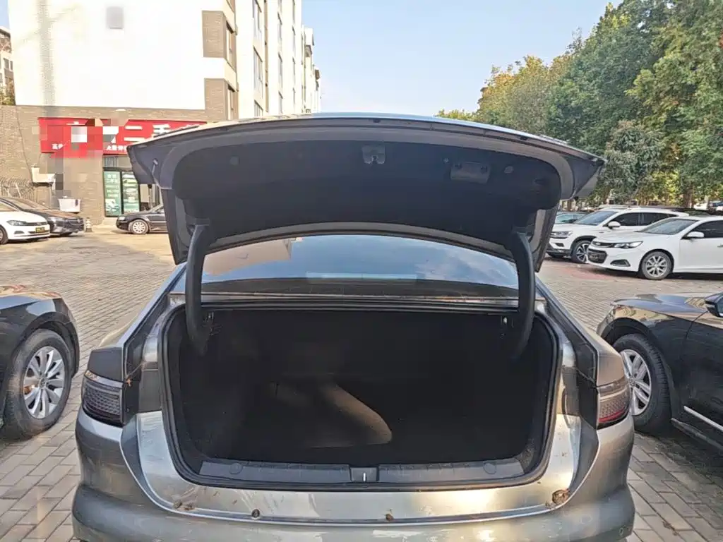 BYD Seal 05 DM-i — миниатюра 19