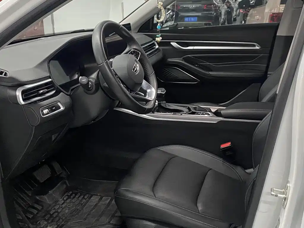Geely Emgrand — миниатюра 8