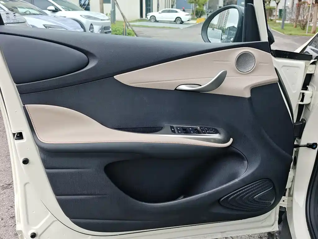 BYD Dolphin — миниатюра 18