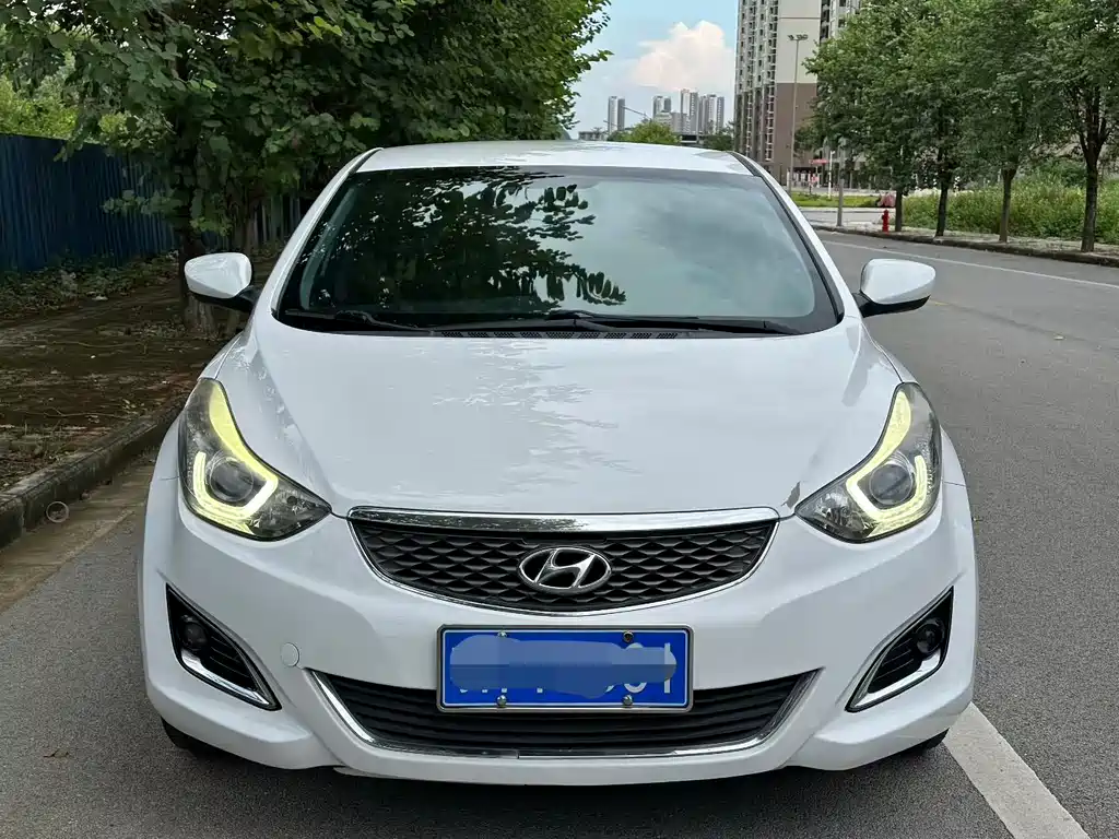 Hyundai Elantra Langdong — миниатюра 2