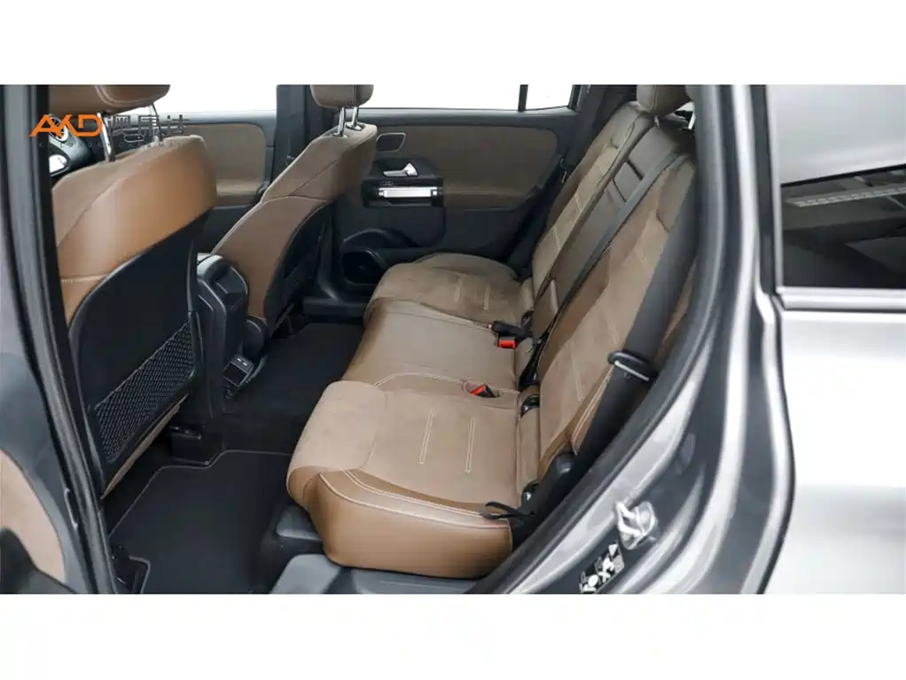 Mercedes-Benz GLB AMG — миниатюра 7