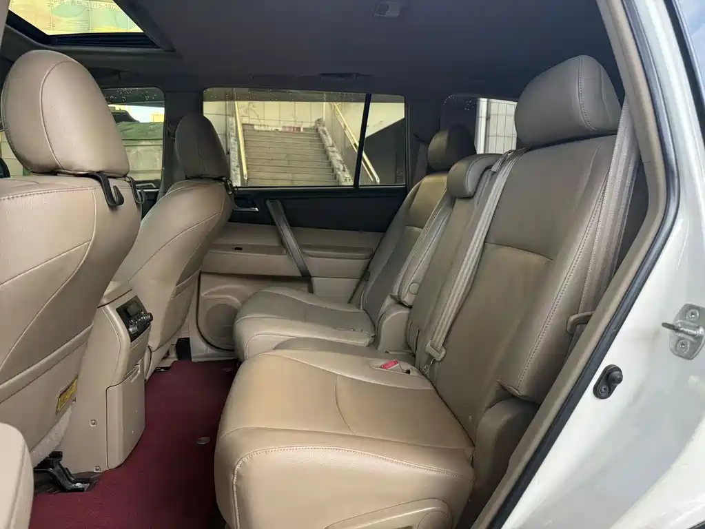 Toyota Highlander — миниатюра 4