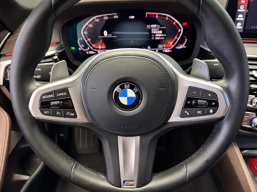 BMW 5 Series — миниатюра 14