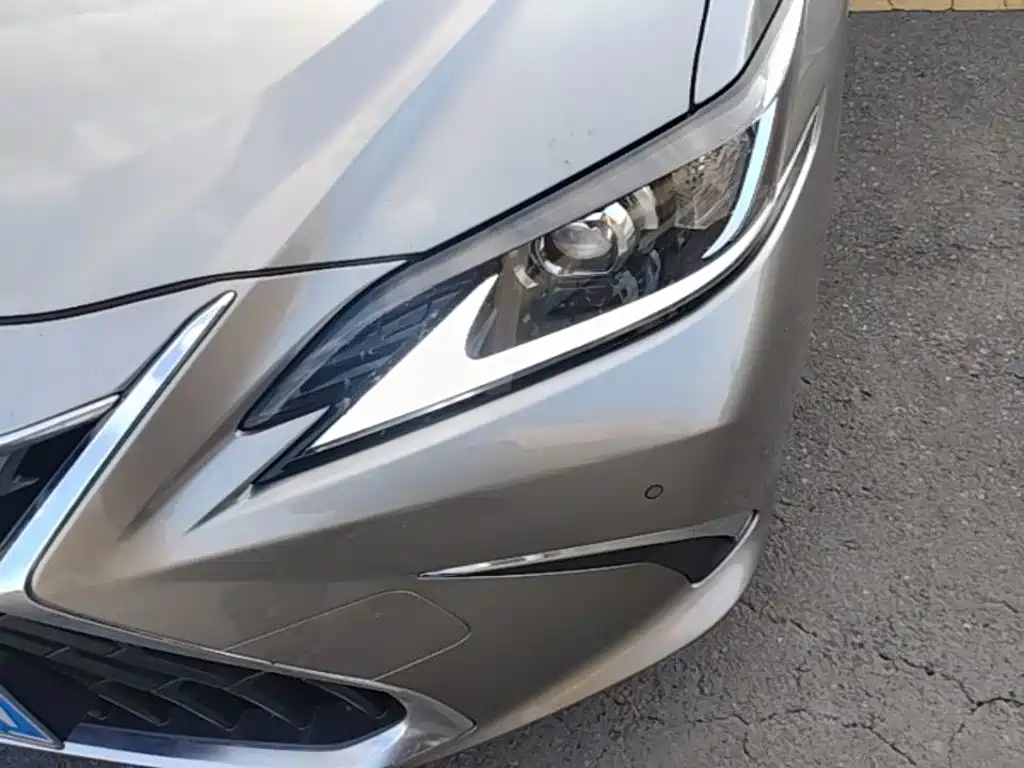 Lexus ES — миниатюра 24