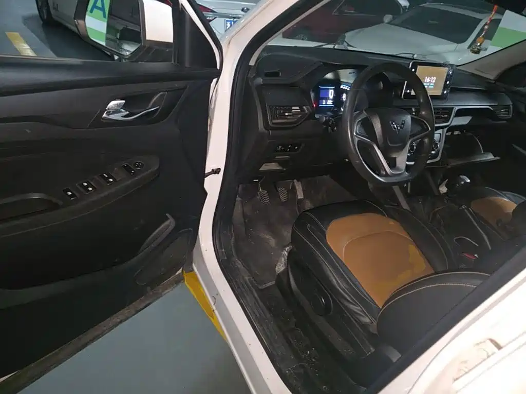 Wuling Hongguang S3 — миниатюра 16