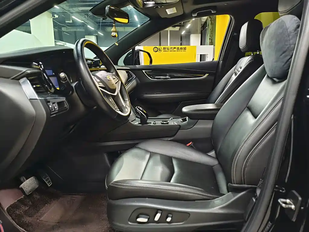 Cadillac XT5 — миниатюра 4