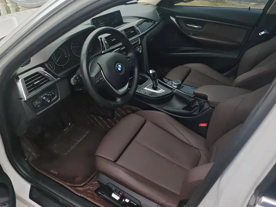 BMW 3 Series — миниатюра 9