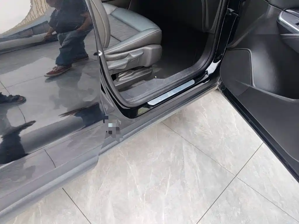 Cadillac XT4 — миниатюра 21