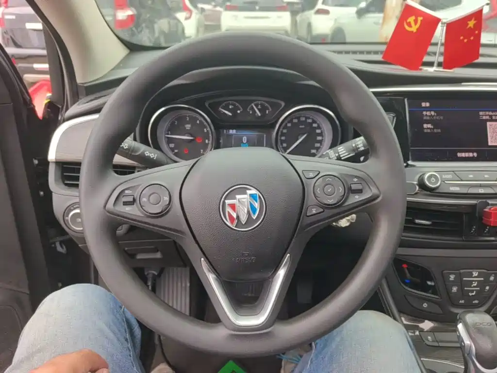 Buick Envision Plus — миниатюра 11
