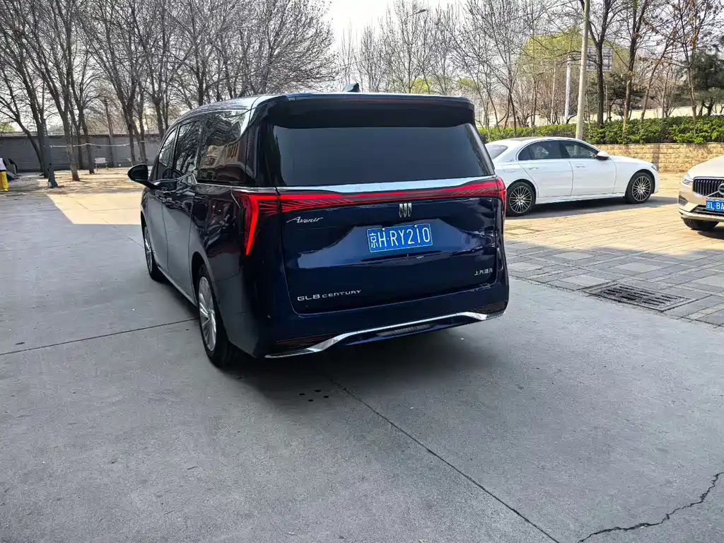 Buick Century 2023 2.0T мест