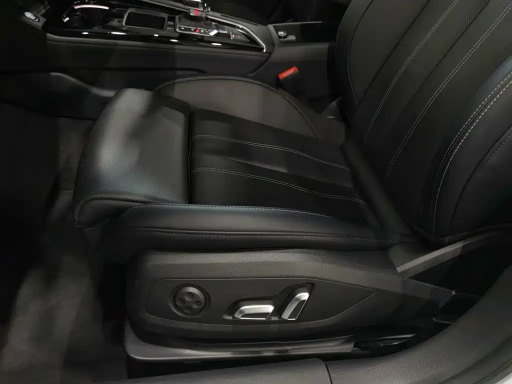 Audi A4L — миниатюра 20