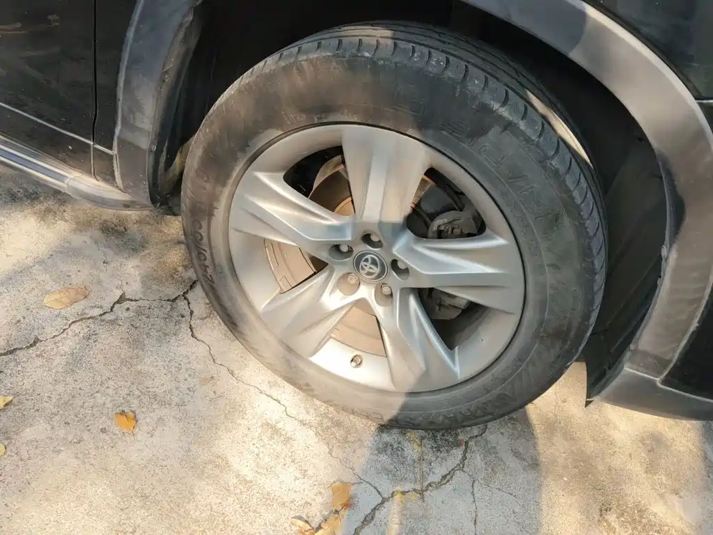 Toyota Highlander — миниатюра 24