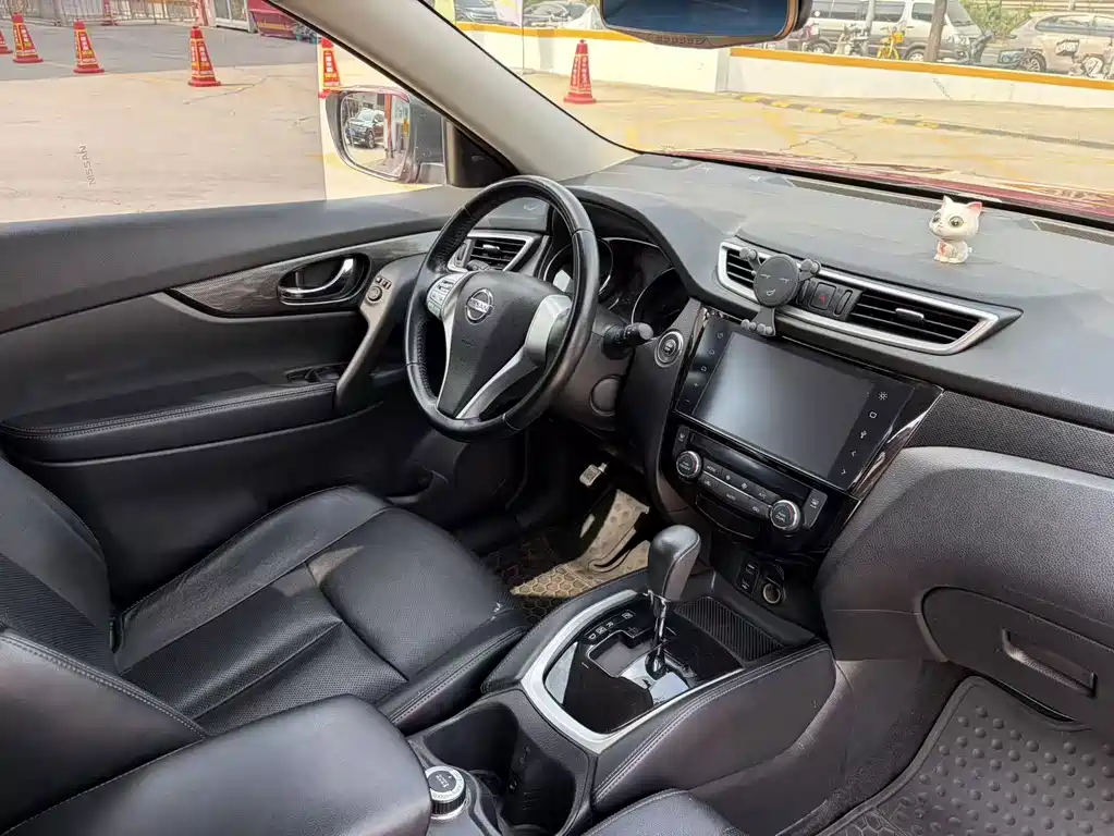 Nissan X-Trail — миниатюра 11