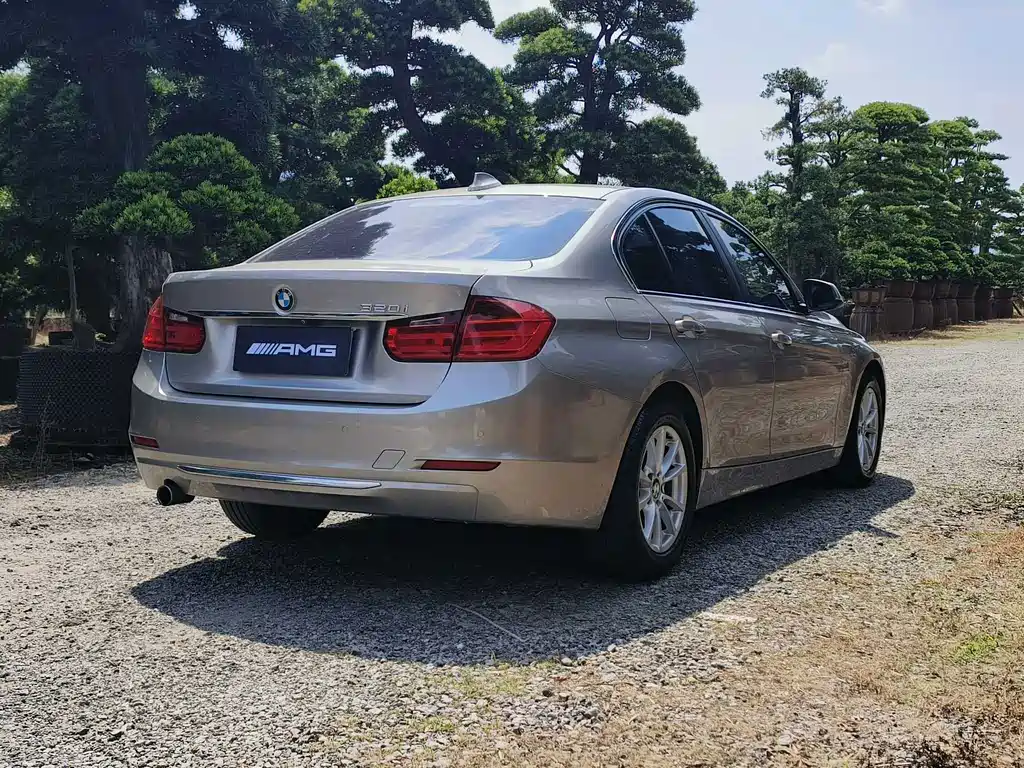 BMW 3 Series — миниатюра 14