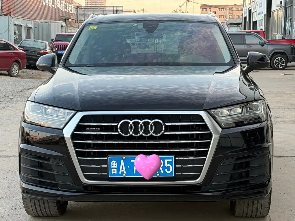 Audi Q7 — миниатюра 2