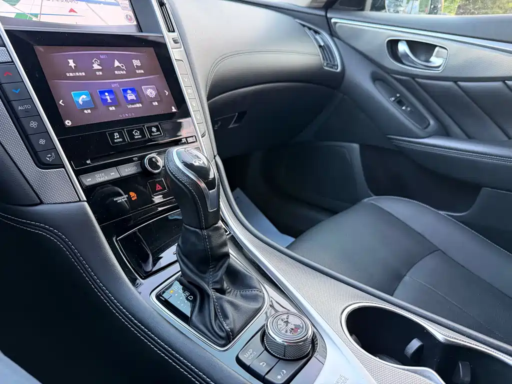 Infiniti Q50L — миниатюра 17