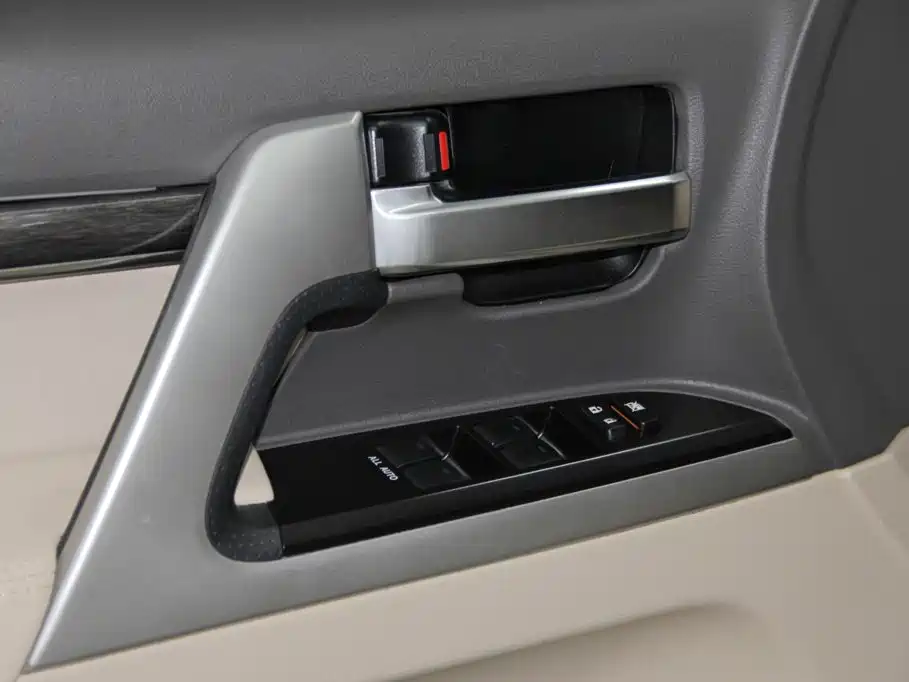 Toyota Land Cruiser — миниатюра 22