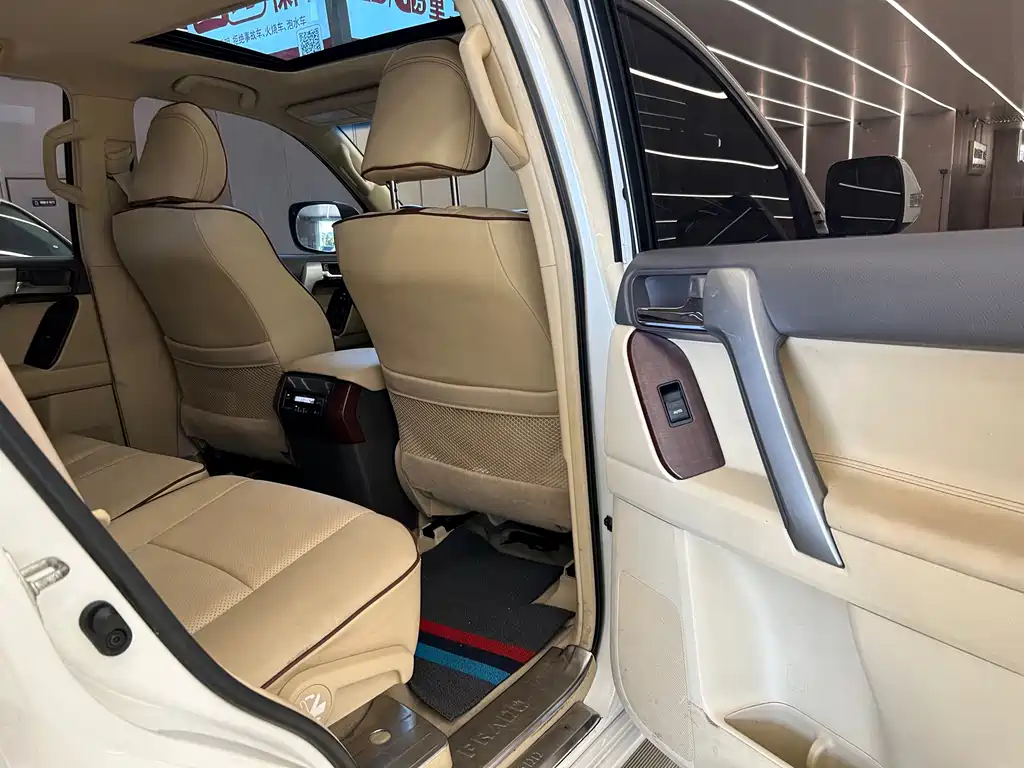 Toyota Prado (Import) — миниатюра 24