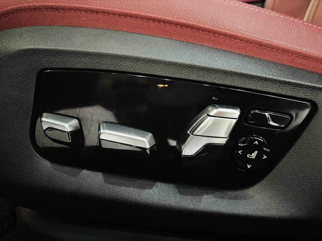 BMW 5 Series — миниатюра 16