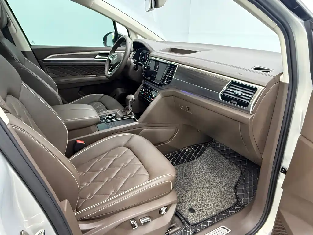 Volkswagen Viloran — миниатюра 9