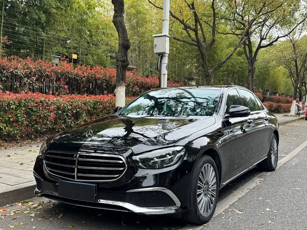 Mercedes-Benz E-Class 2021