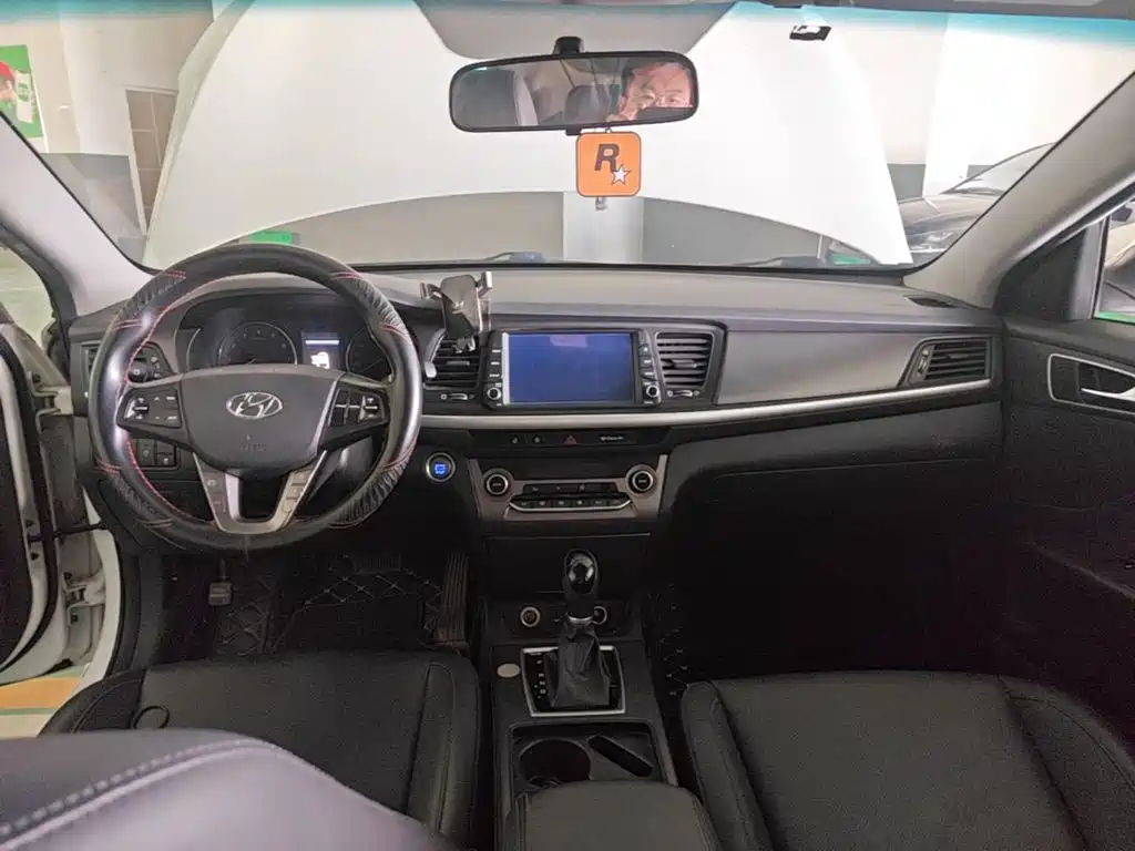 Hyundai Mistra — миниатюра 5