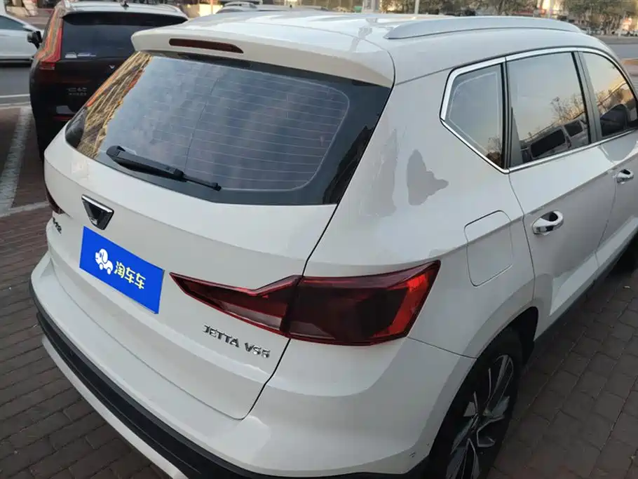 JETTA VS5