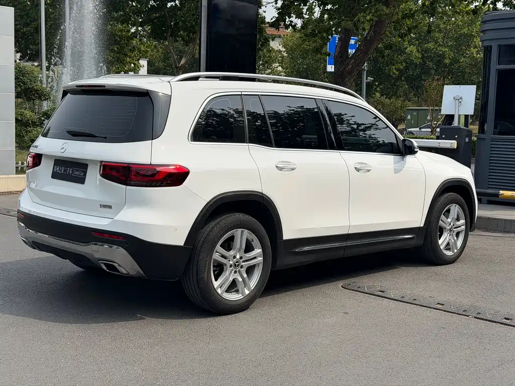 Mercedes-Benz GLB — миниатюра 6