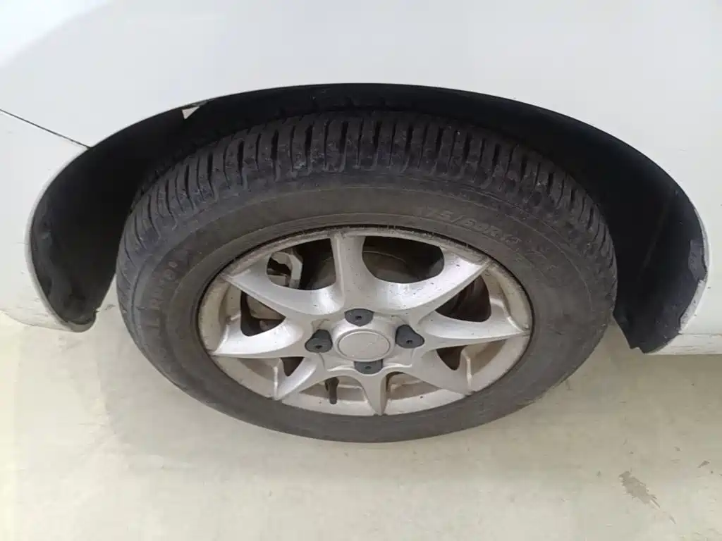 Roewe Clever — миниатюра 23
