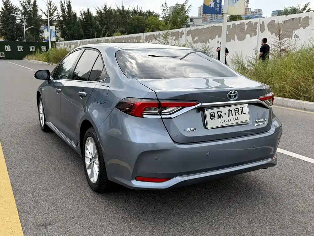 Toyota Corolla — миниатюра 4