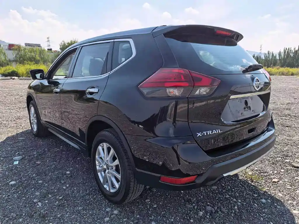 Nissan X-Trail — миниатюра 4