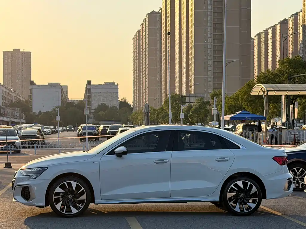 Audi A3 — миниатюра 5