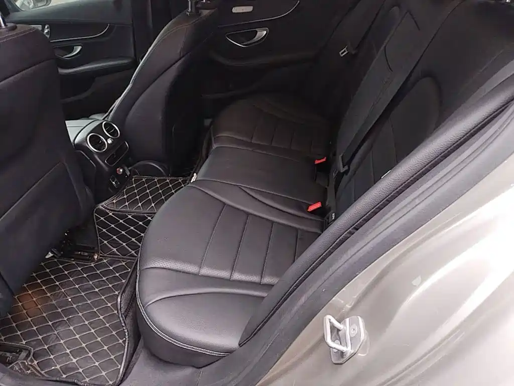 Mercedes-Benz C-Class — миниатюра 17