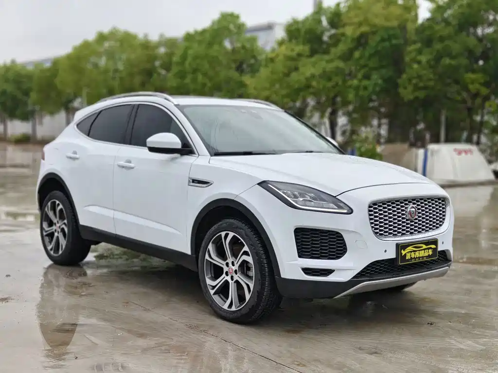 Jaguar E-PACE — миниатюра 2