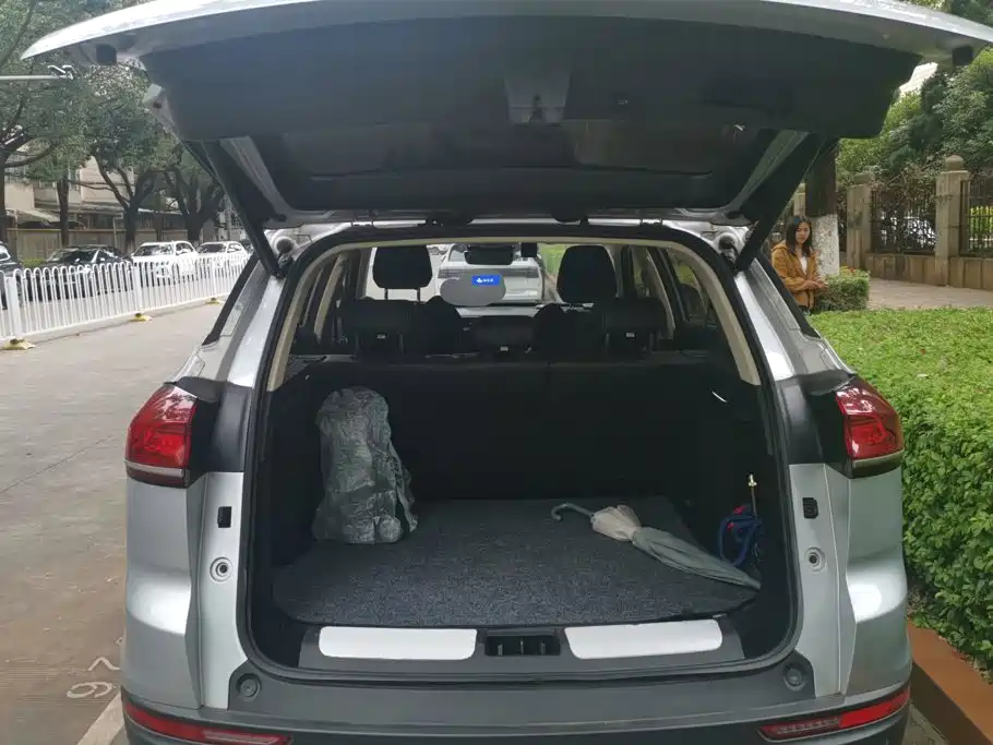 Geely Boyue — миниатюра 4