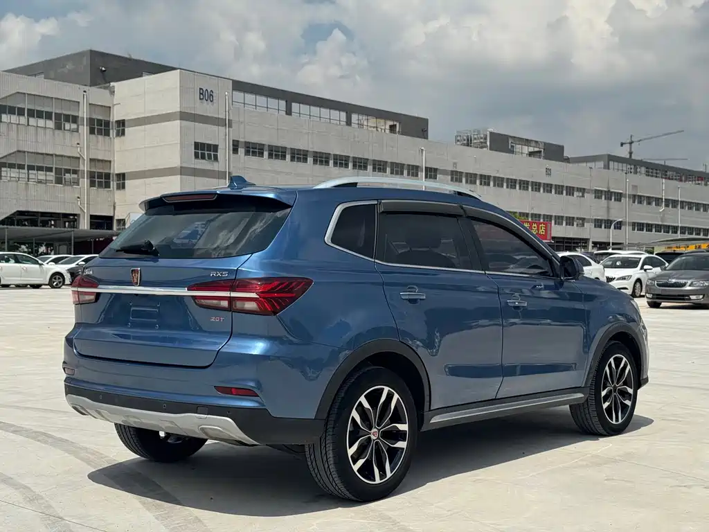 Roewe RX5 — миниатюра 5