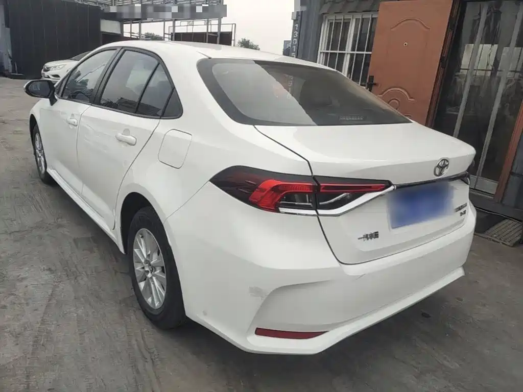Toyota Corolla — миниатюра 5