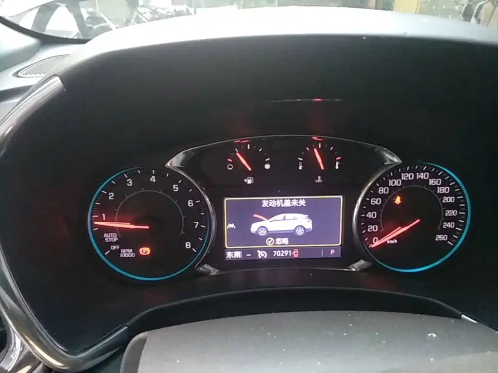 Chevrolet Equinox — миниатюра 12