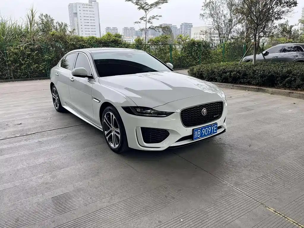Купить Jaguar XEL