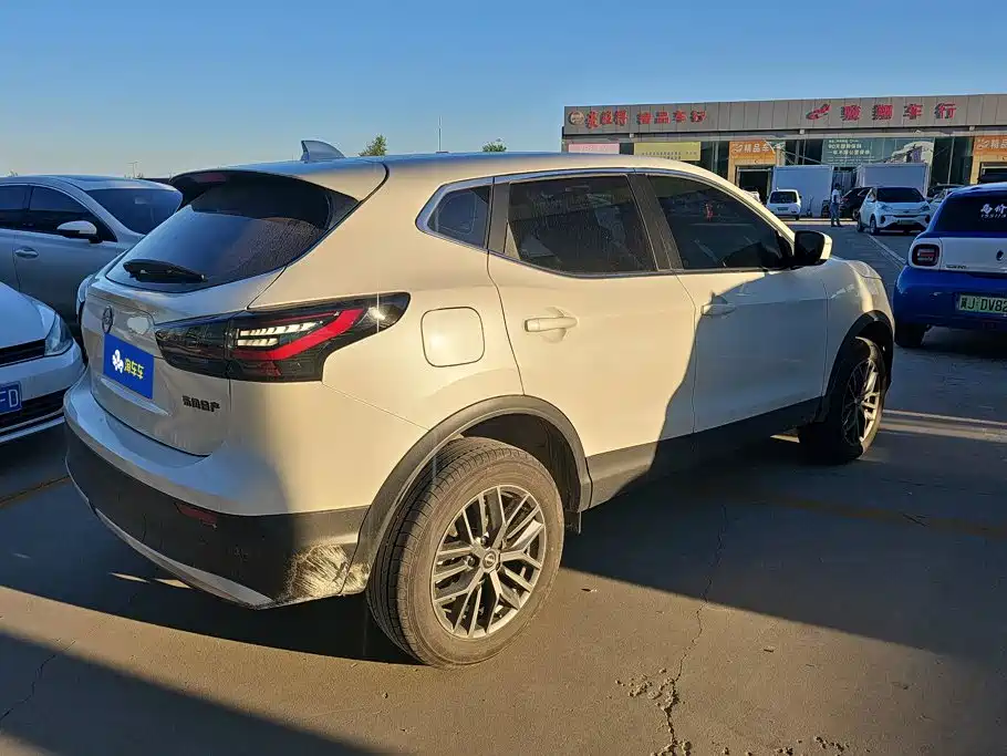 Nissan Qashqai — миниатюра 3