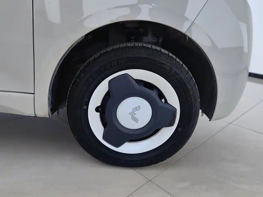 Wuling MINIEV — миниатюра 6