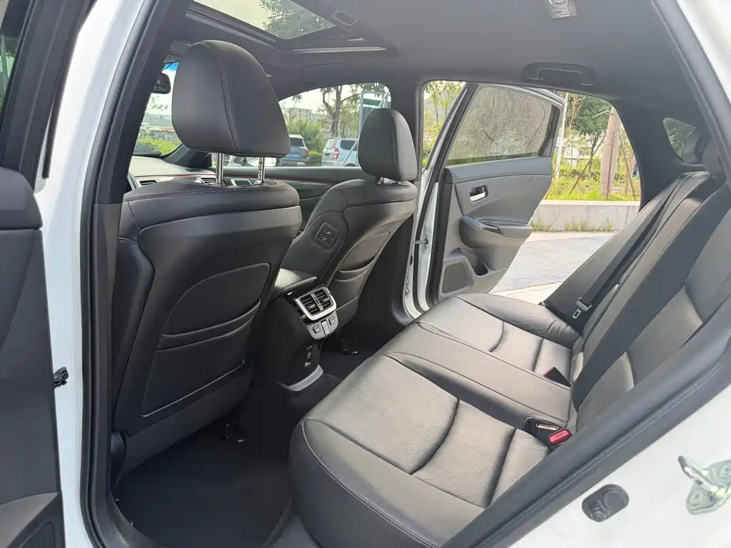 Honda Spirior — миниатюра 8