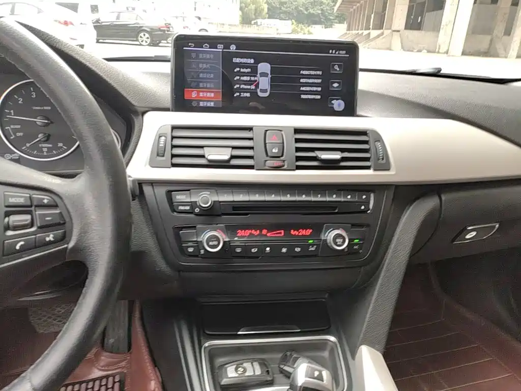 BMW 3 Series — миниатюра 13
