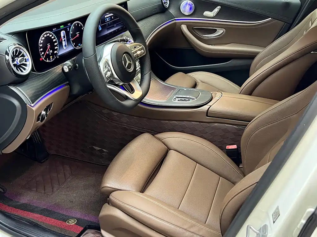 Mercedes-Benz E-Class — миниатюра 5