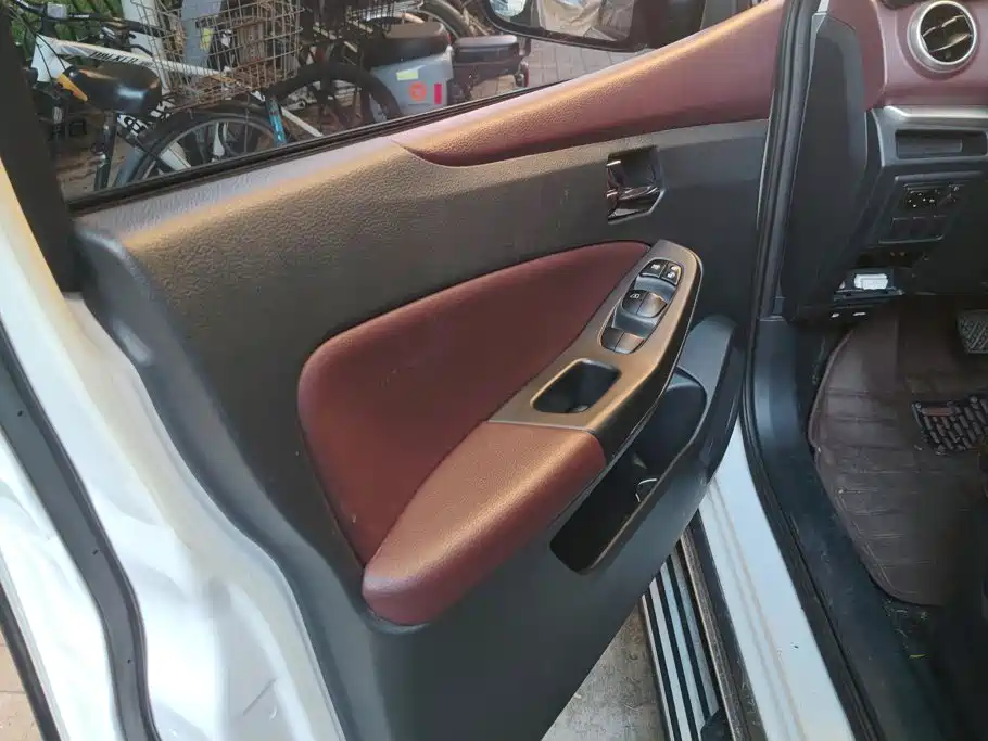 Venucia T70X — миниатюра 7