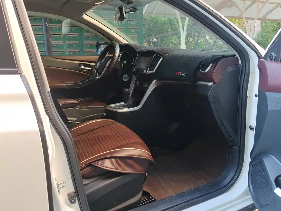 Venucia T70X — миниатюра 8