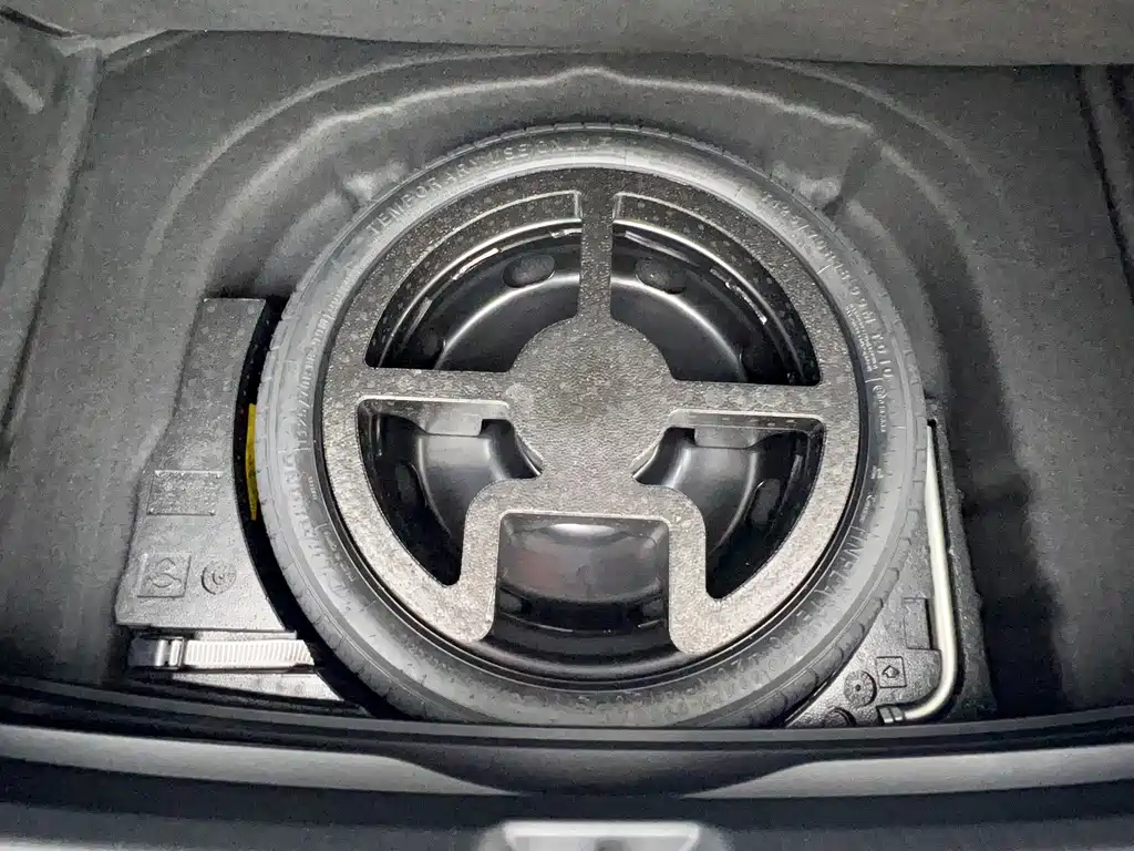 Volkswagen Golf — миниатюра 24