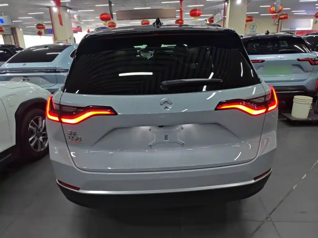 NIO ES8 — миниатюра 6