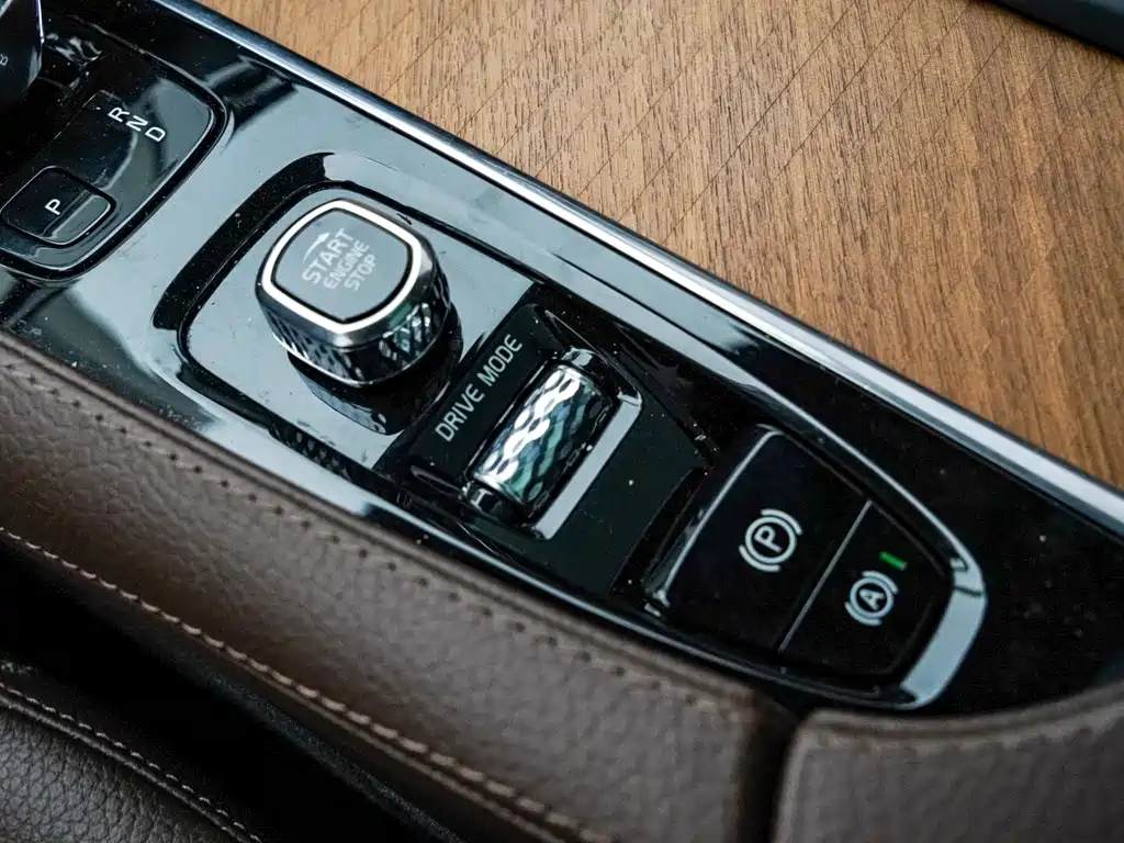 Volvo XC90 — миниатюра 16