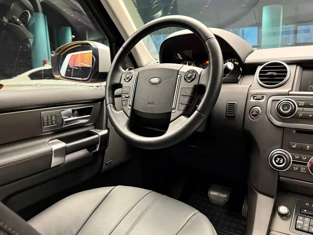 Land Rover Discovery — миниатюра 13